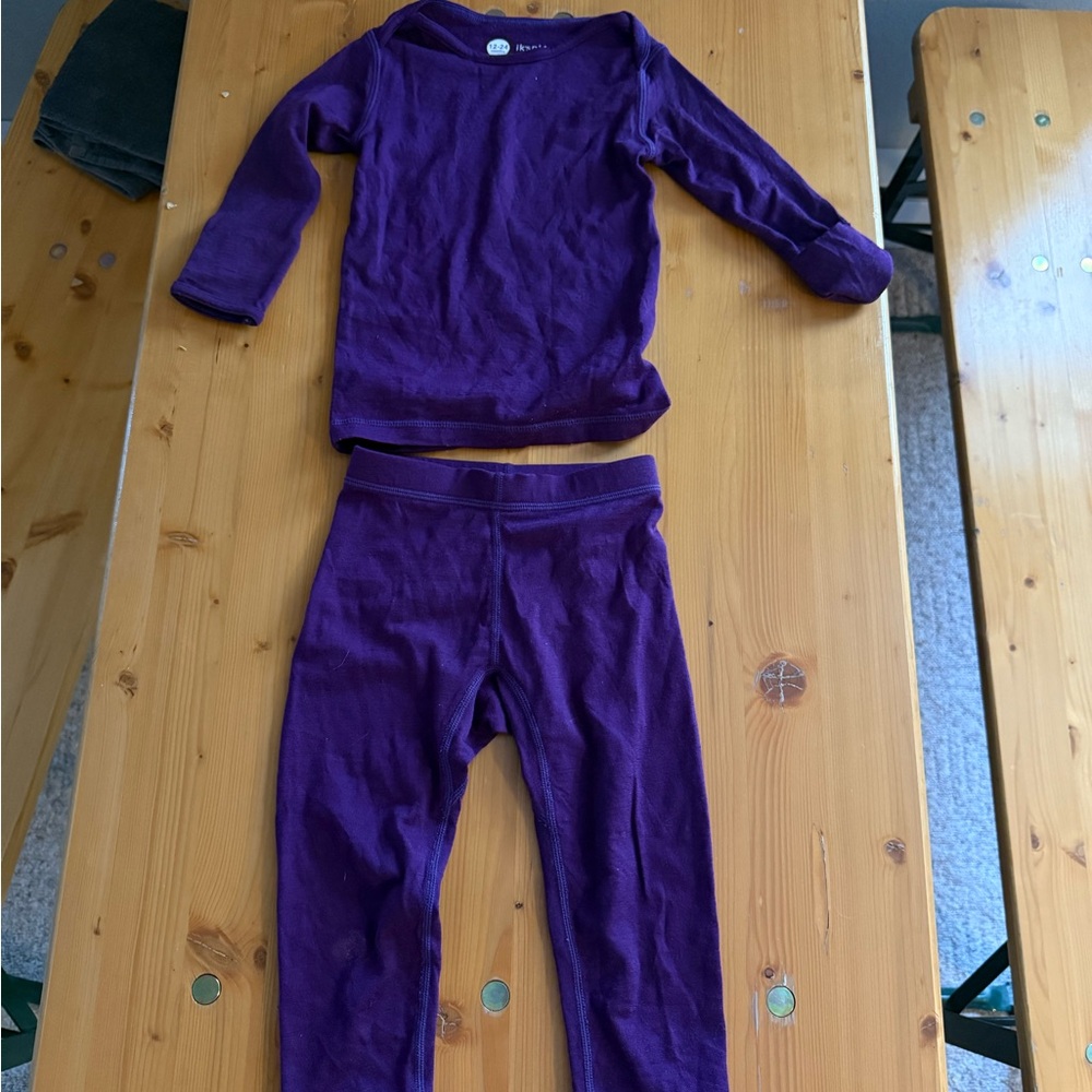 Ik’splore purple merino wool long sleeve and leggings.
